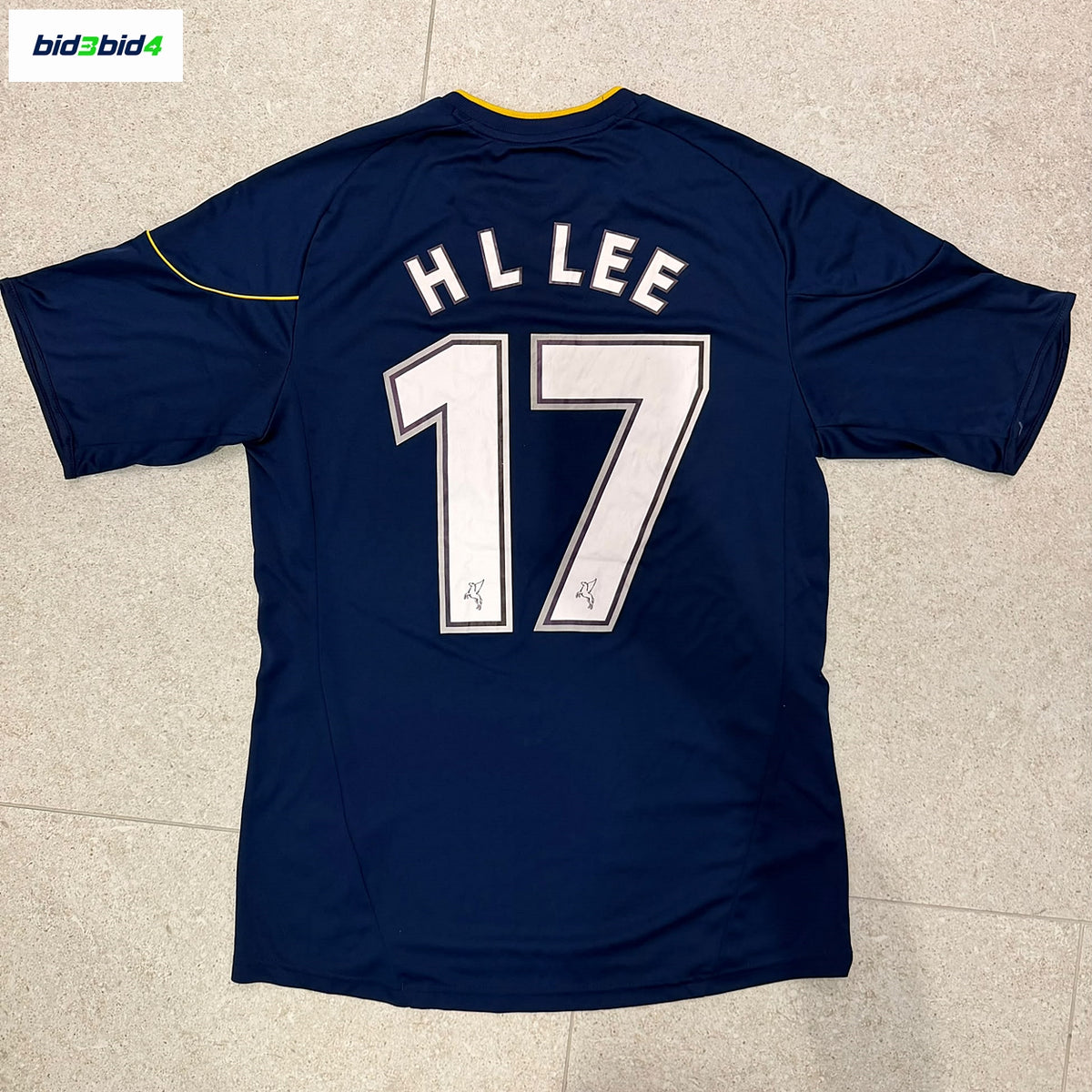 Lee Hong Lim Tin Shui Wai Pegasus 2010–11 Away No. 17 Jersey   Winning Bid : HK$1,450